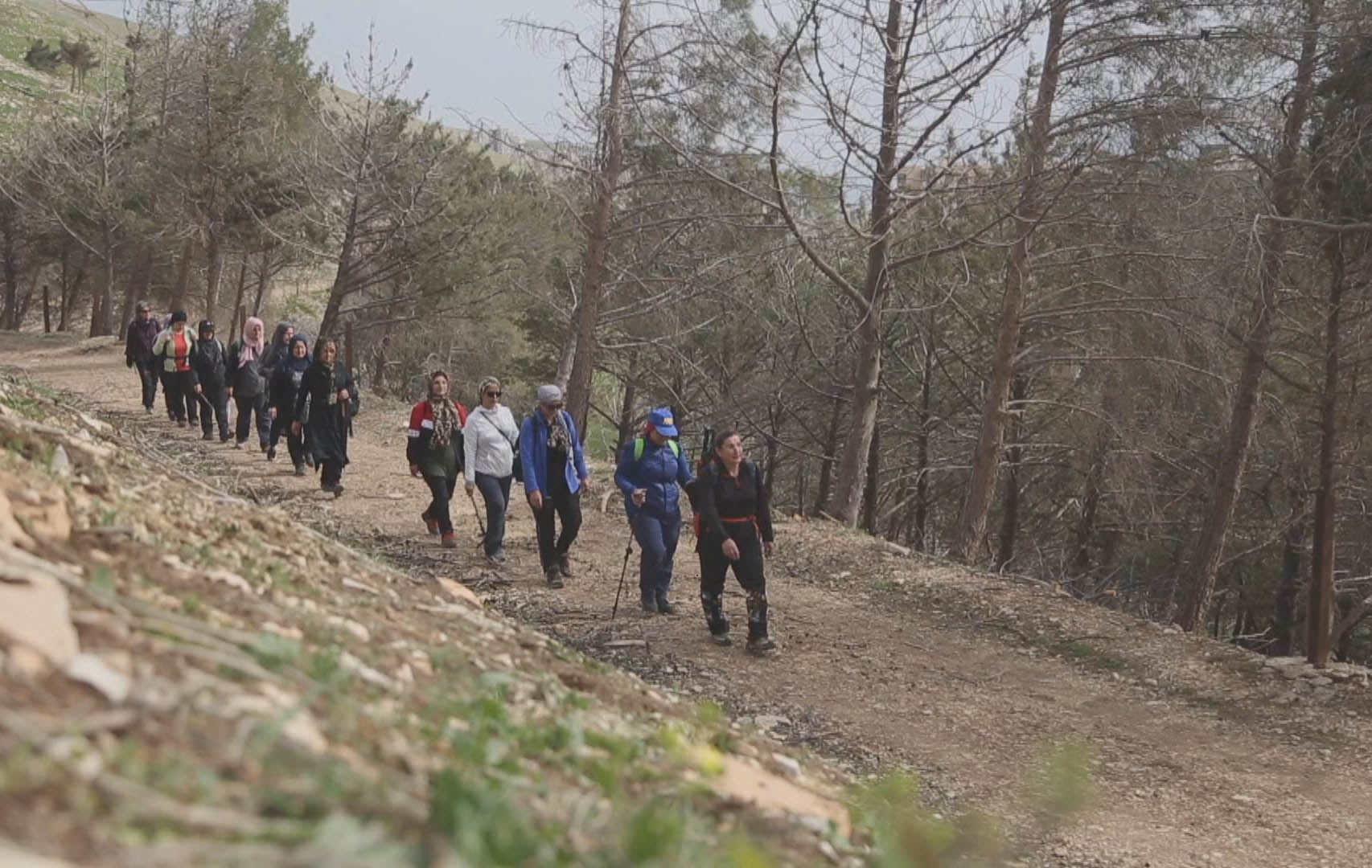 Women cancer patients find solace in mountain hiking in Sulaimani