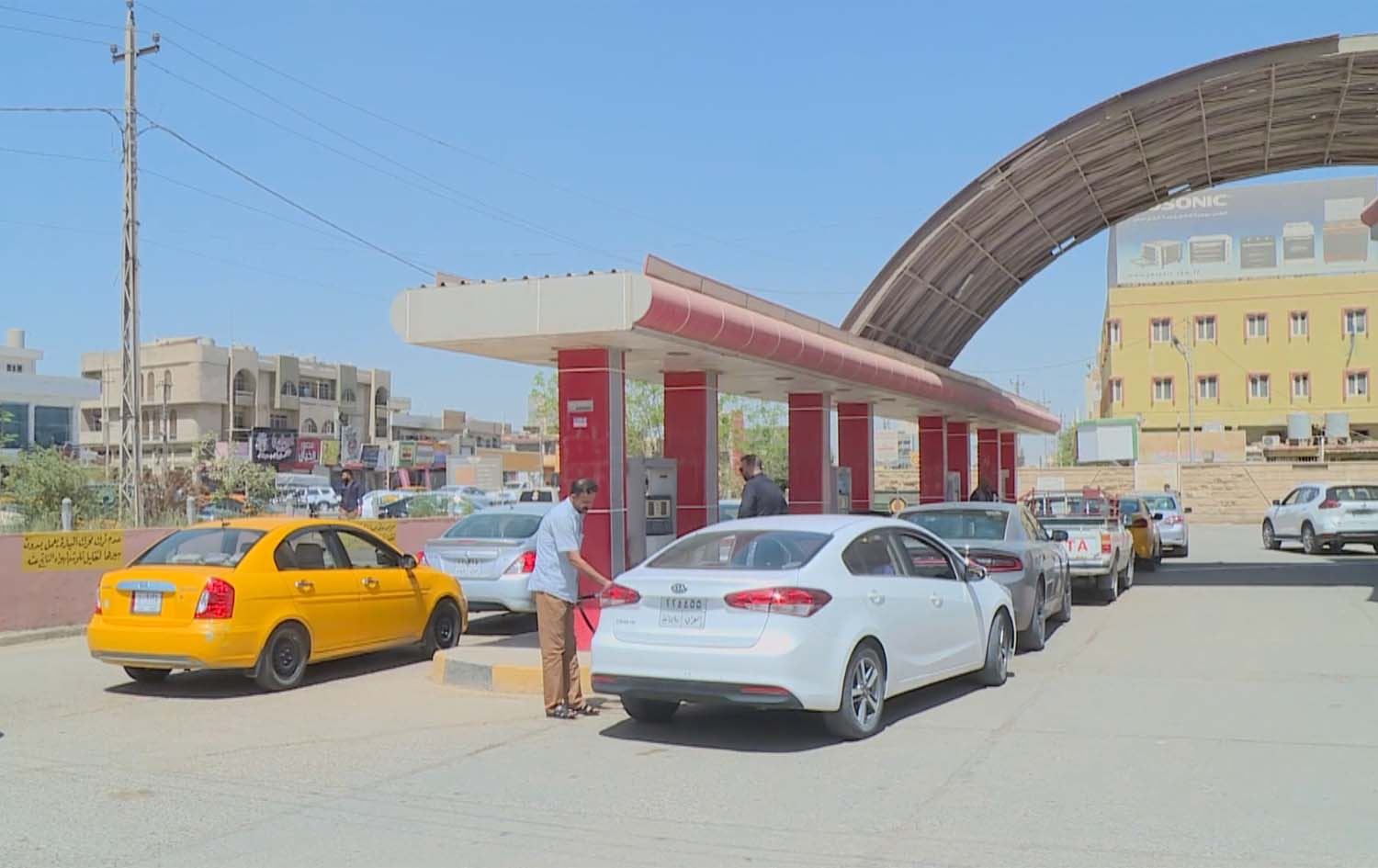 لە کەرکووک پێدانی بەنزین دەکرێتە کارتی زیرەک