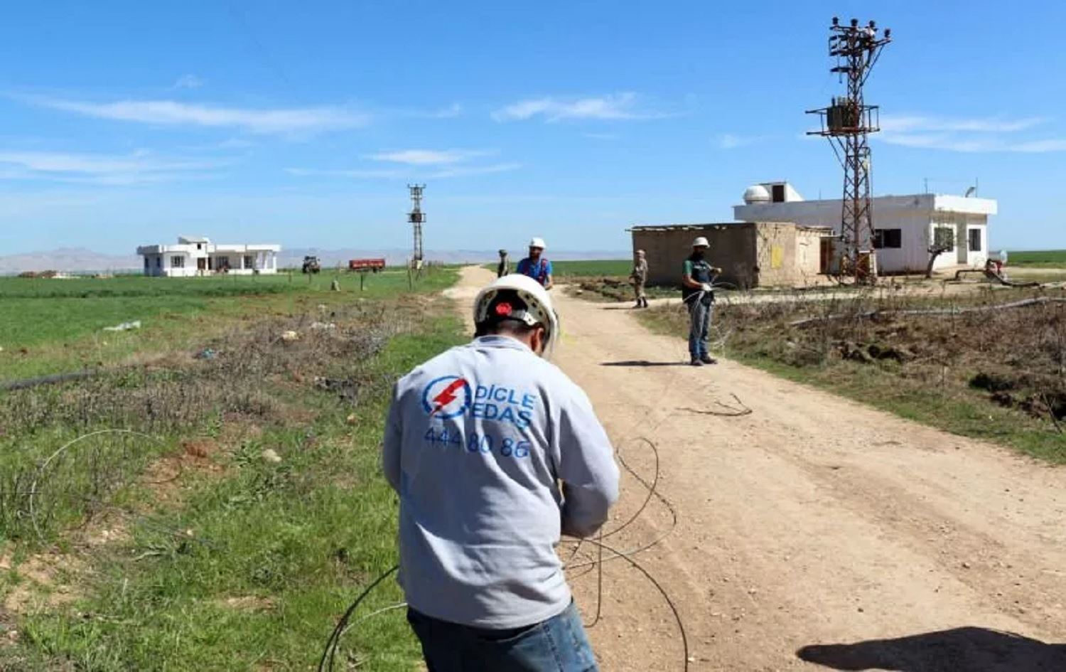 Deynê cotkarên Mêrdîn, Kilîs, Êlih û Şirnexê yê elektrîkê 920 milyon lîre derbas kir