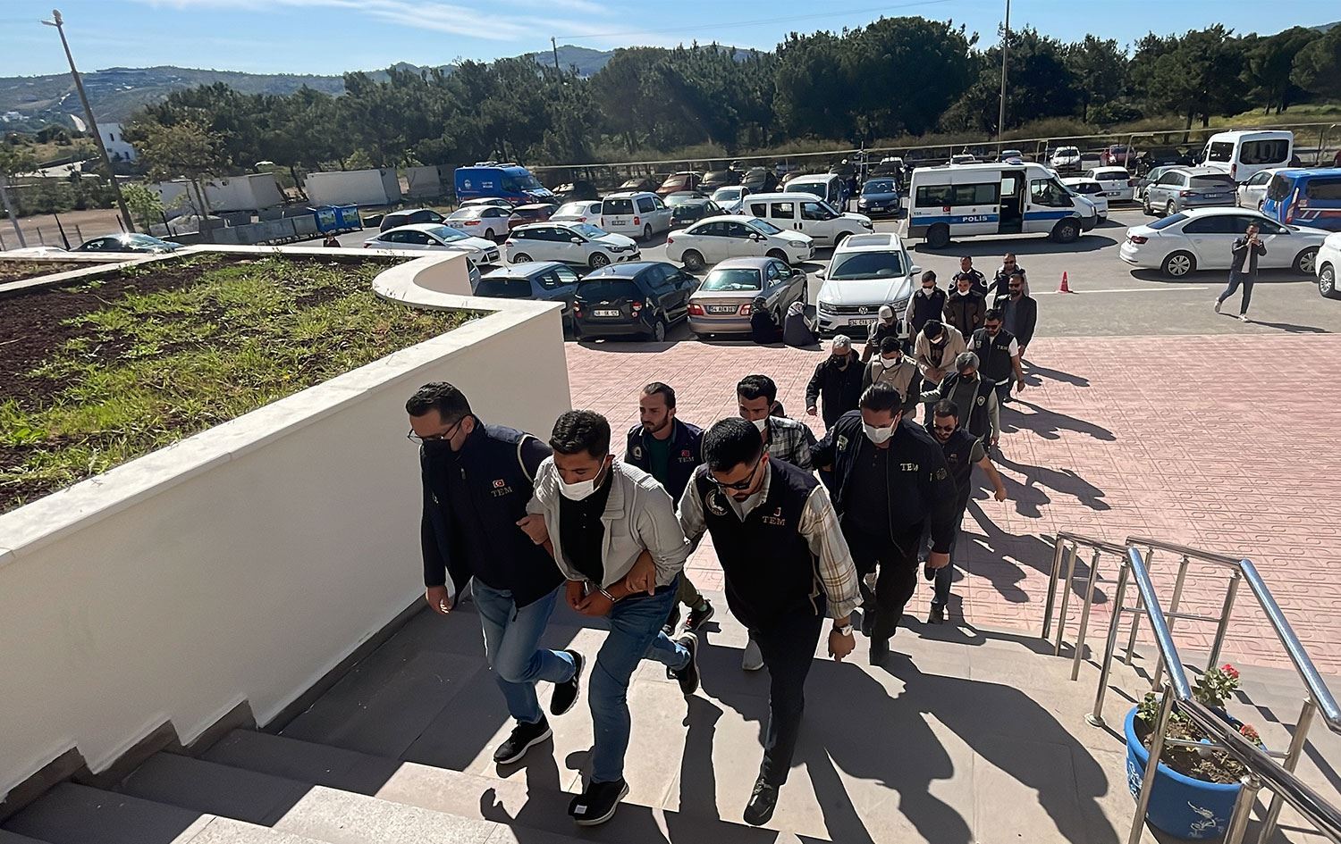 Li Bodrumê ser bi malên Kurdan de girtin