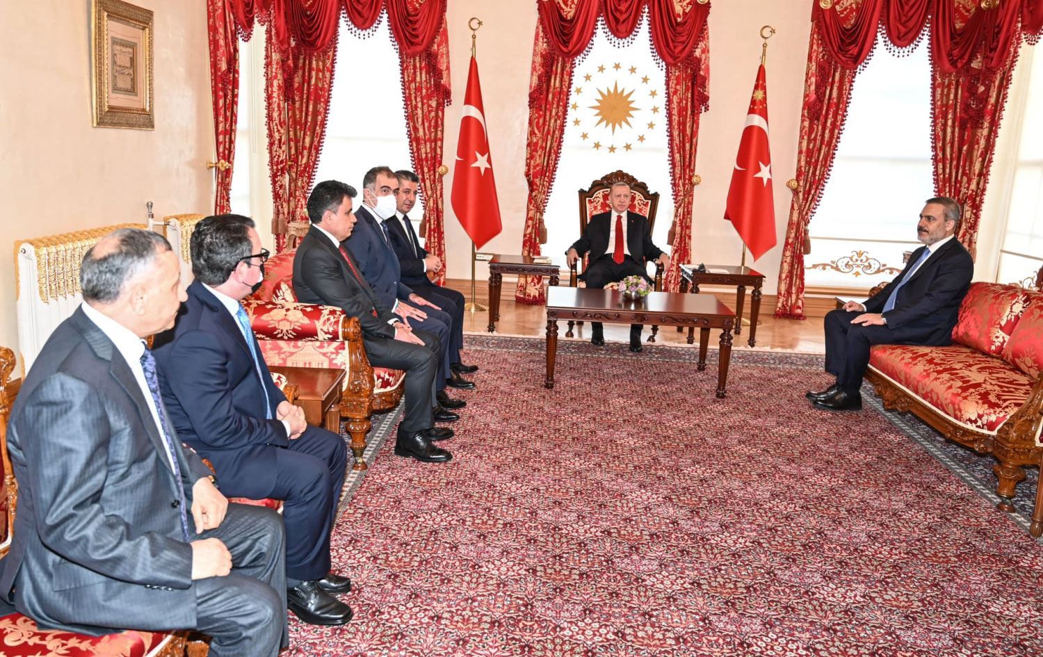 Mesrûr Barzanî û Recep Tayyîp Erdogan civiyan