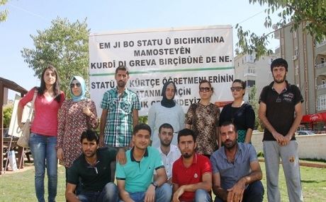 Kürtçe öğretmen adayları 17 gündür açlık grevinde