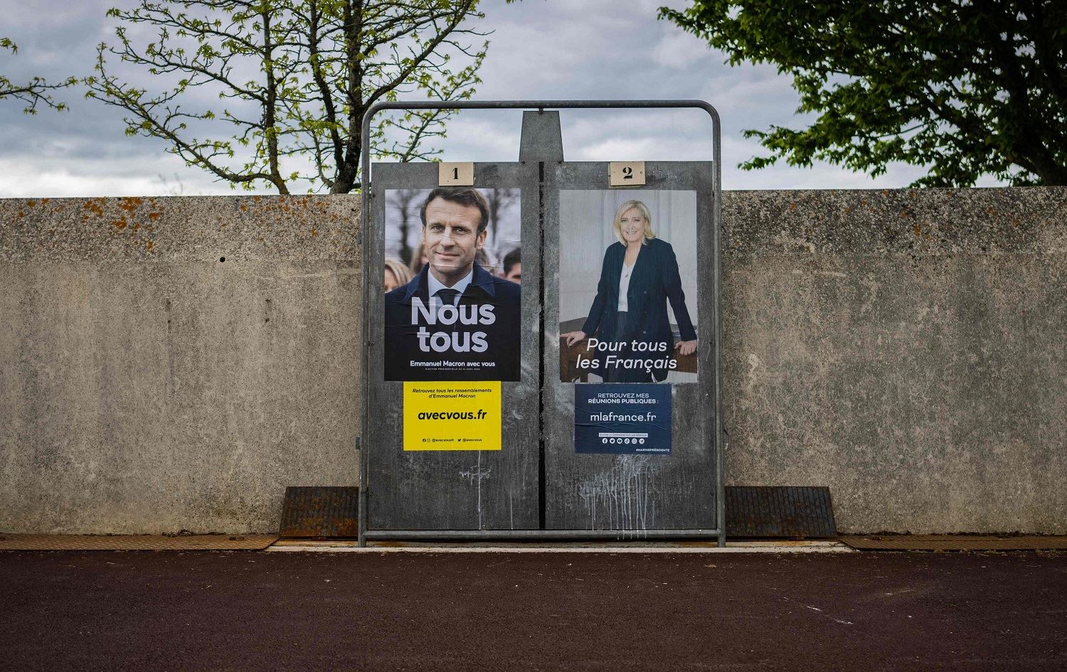 Fransa; Di navbera Macron û Le Pen de dîbeyta serokatiyê birêve diçe