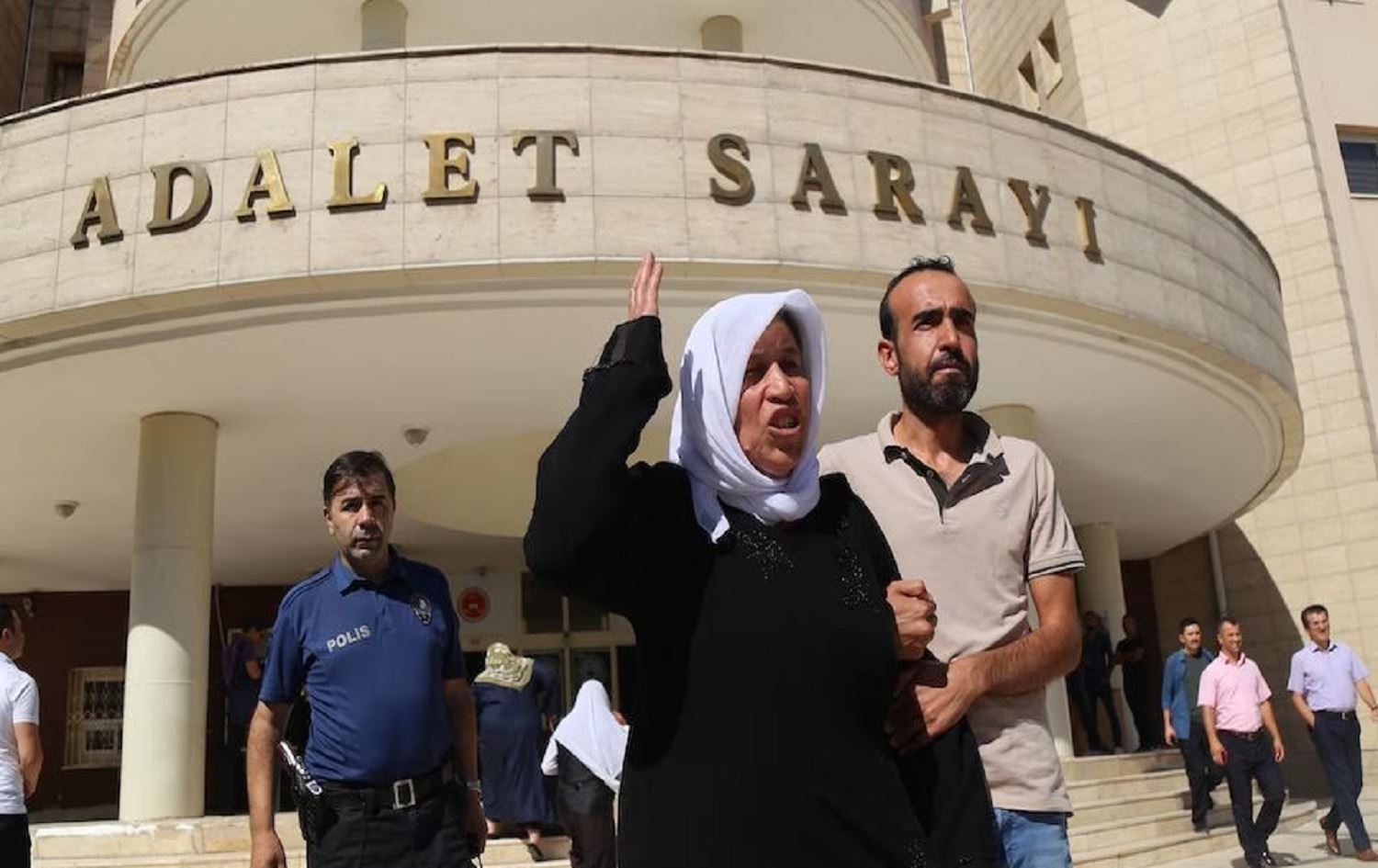 Doza Malbata Şenyaşar: Birayê Parlamenterê AKPê û 3 kesên din hatin girtin