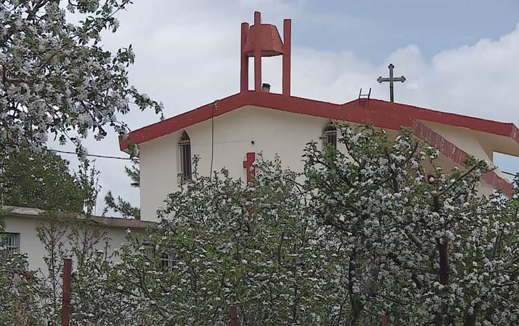 Duhok ve Zaho’daki Hristiyan köyler çatışmalar nedeniyle boşalıyor