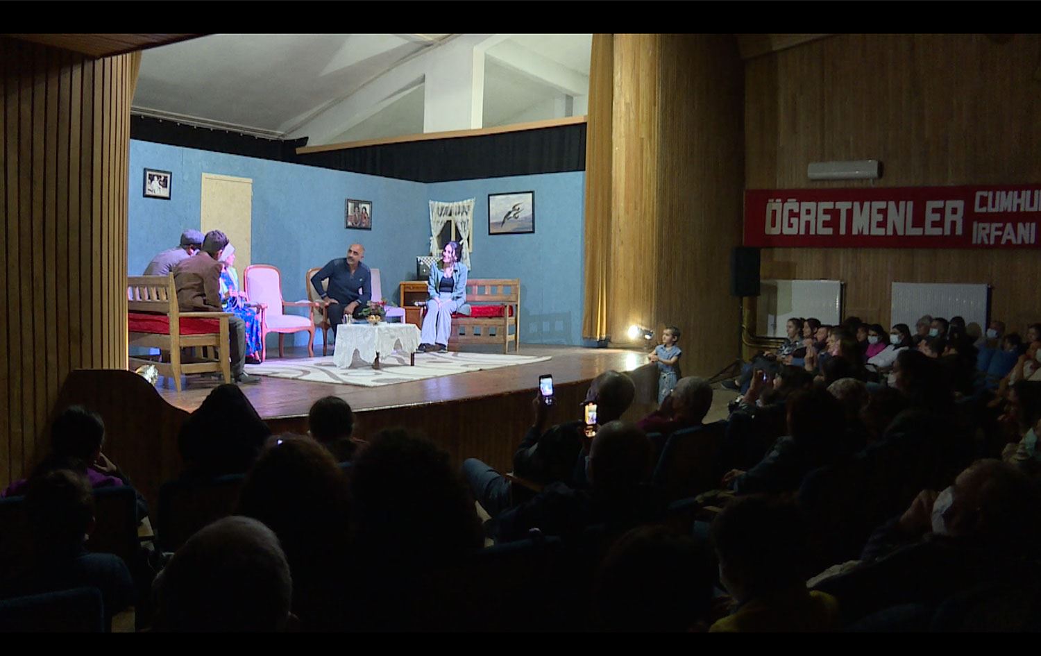 Dersim’de Zazaca tiyatroya yoğun ilgi