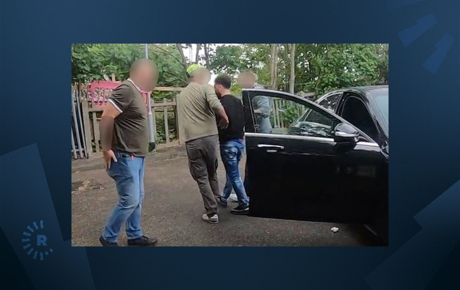 بەریتانیا "کەسێکی ئێرانی"ی بە تۆمەتی دابینکردنی بەلەم بۆ قاچاخچییەکان دەستگیرکرد