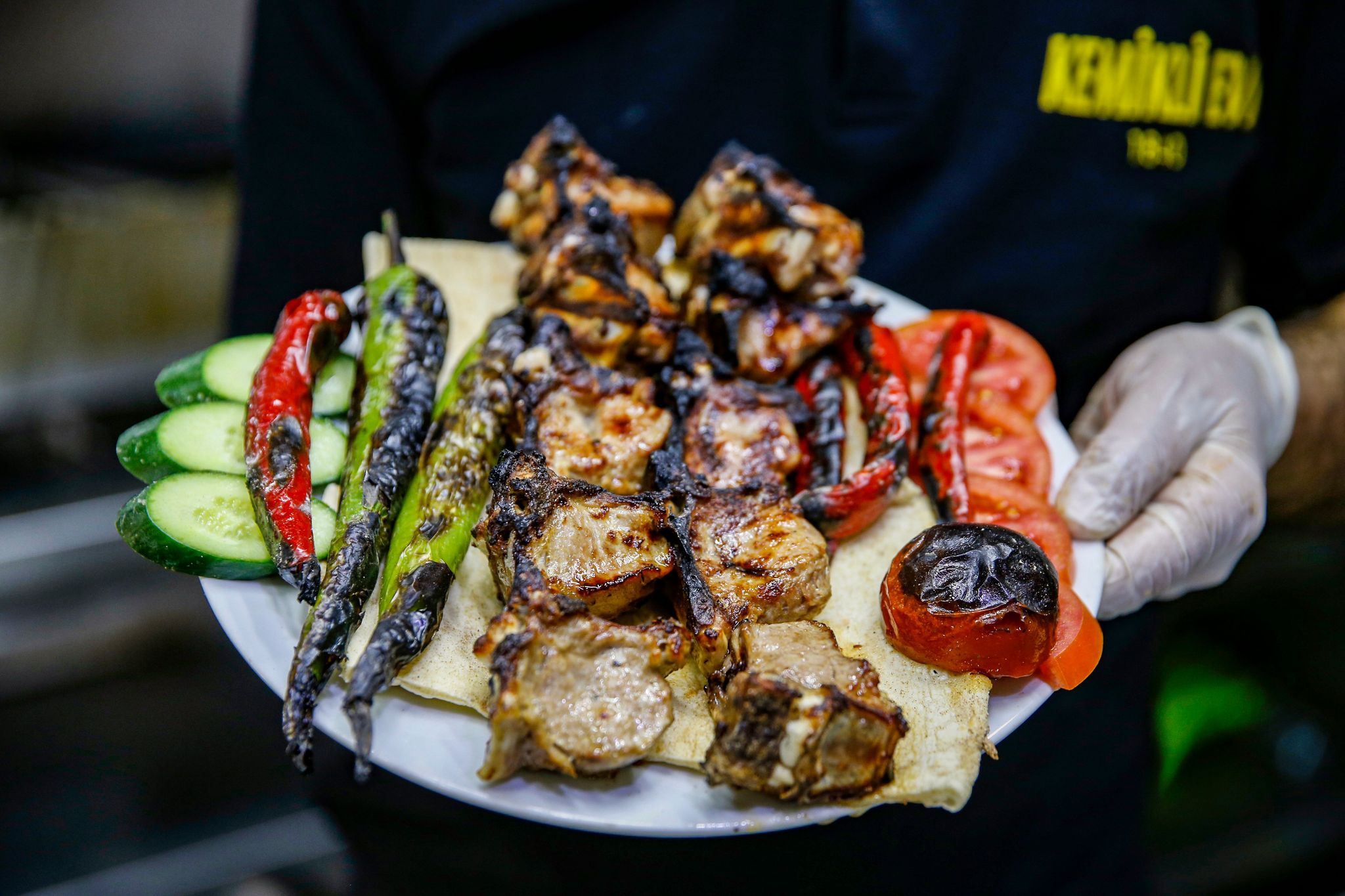 Li Amedê tameke cuda: Kebaba bi hestî