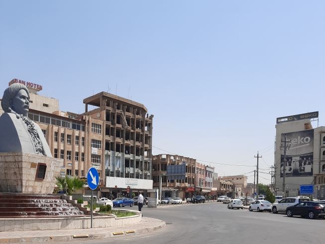 لە هەولێر پزیشکێکی بیانی کە مۆڵەتی نەبوو دەیویست نەشتەرگەریی جوانکاری بۆ 50 کەس بکات