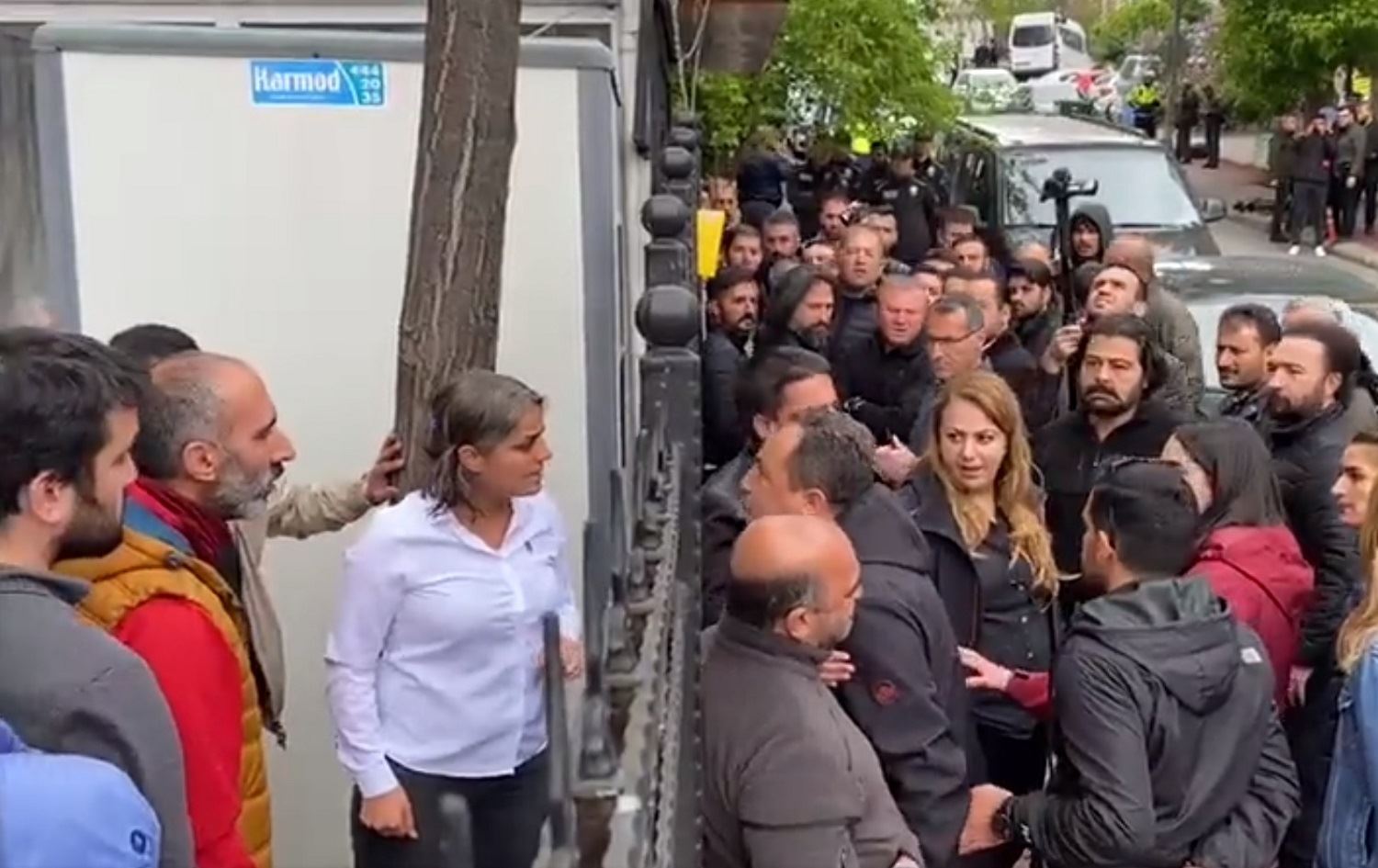 Kürdistani İttifak: HDP'nin yanında olduğumuzu kamuoyu önünde deklare ediyoruz