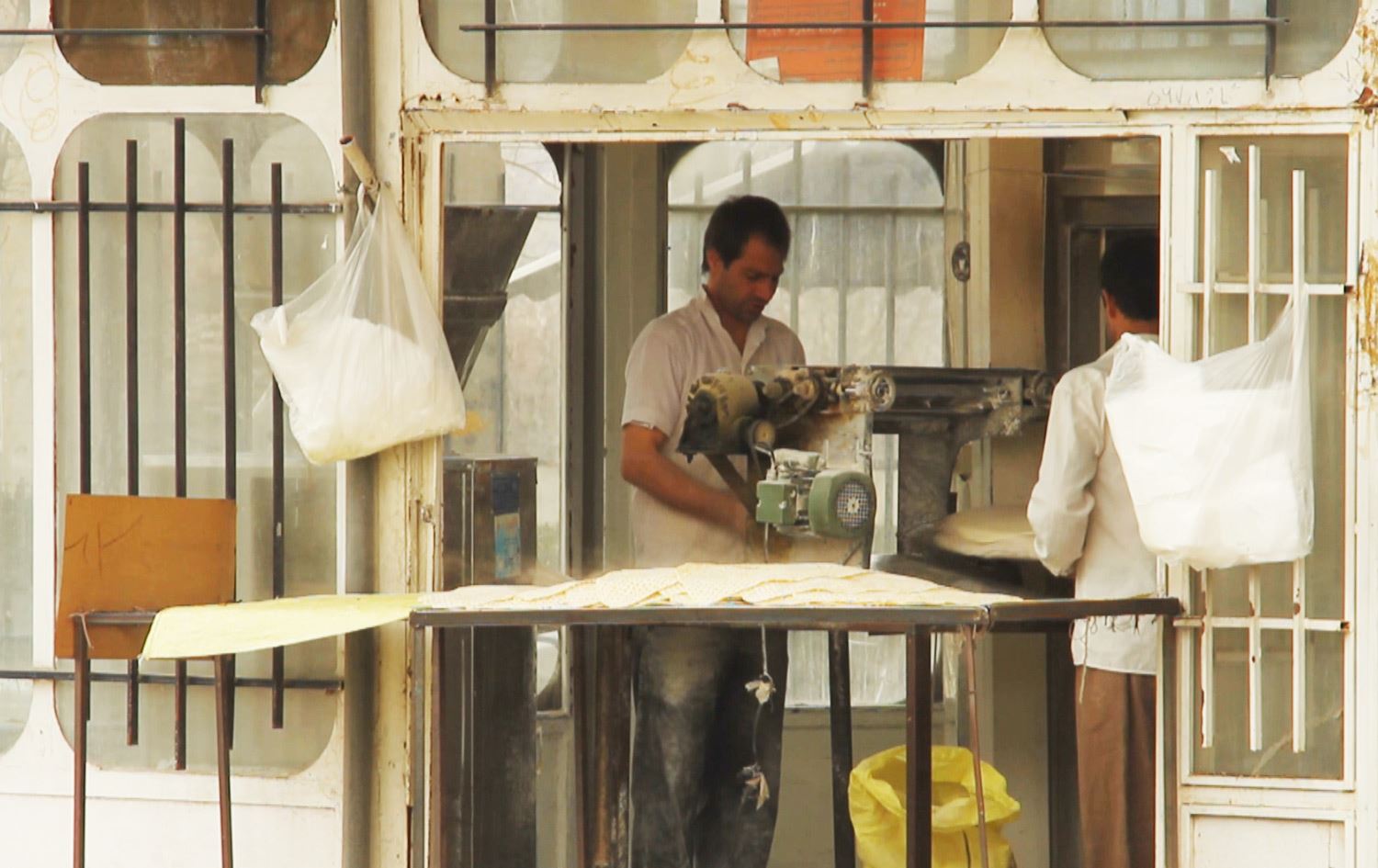 پەرلەمانی ئێران: نابێ نرخی خۆراک بەرزبێتەوە