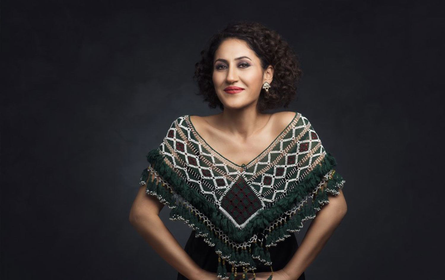 Aynur Dogan: Em ne kîsên qûmê ne ku hûn xwe pê bihêz bikin