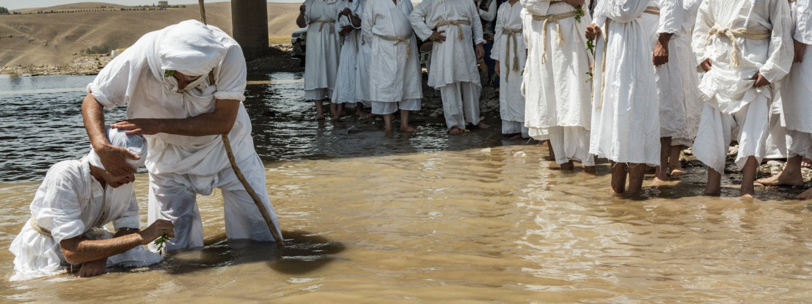 WÊNE - Li Herêma Kurdistanê şopînerên Sabiiyan merasîma 'Pakbûna Zêrîn' li dar xistin