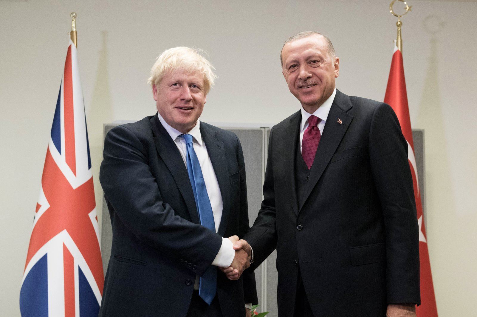 Erdogan û Johnson endamtiya Swêd û Fînlandyayê bo NATOyê gotûbêj kirin
