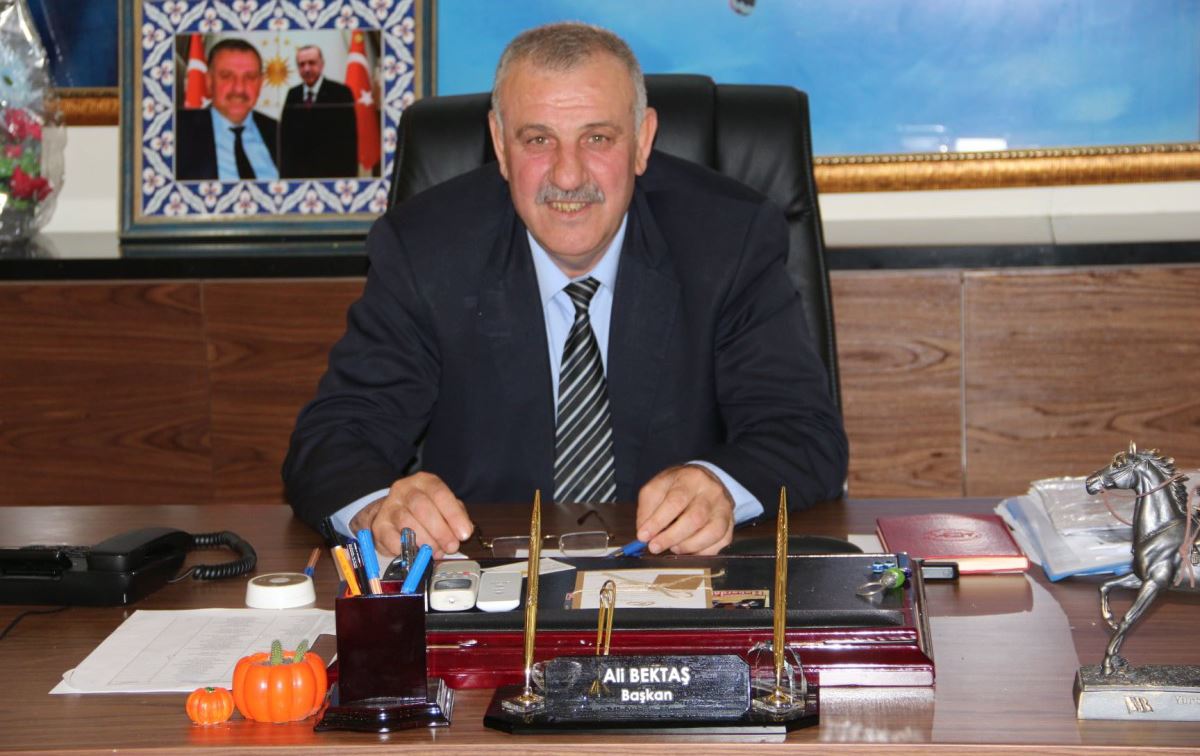 بەرپرسێکی ئاکپارتی بەهۆی هەڕەشەکردن لە رۆژنامەڤانان بە 86 دۆلار سزادرا