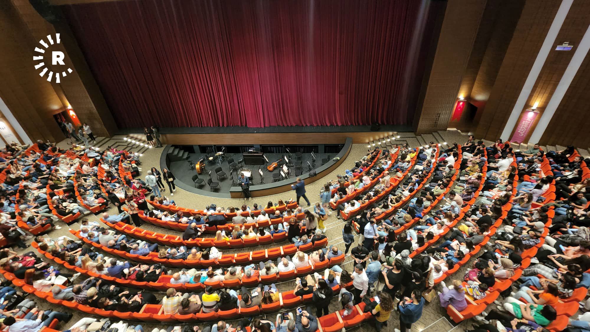 Li Dîlokê 4emîn Festîvala Navdewletî ya Opera û Baleyê birêve diçe