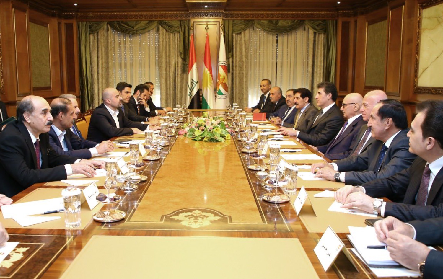 بە ئامادەبوونی نێچیرڤان بارزانی کۆبوونەوەی پارتی و یەکێتی بەڕێوەدەچێت 