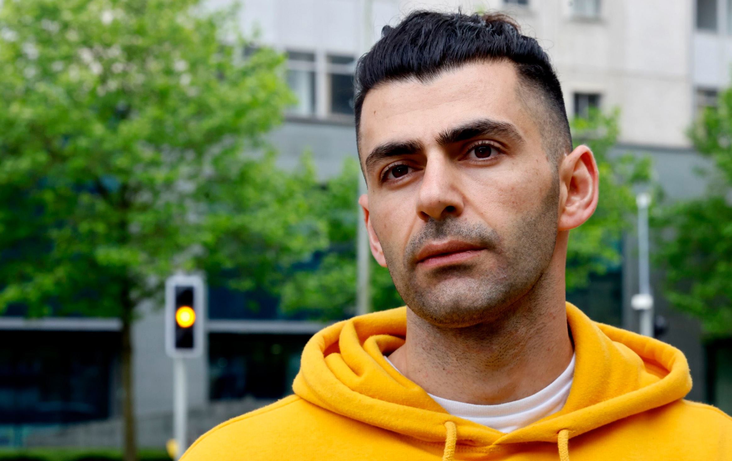 لە وێڵز رێگە بە پەنابەرێکی کورد نادرێت سواری شەمەندەفەر بێت