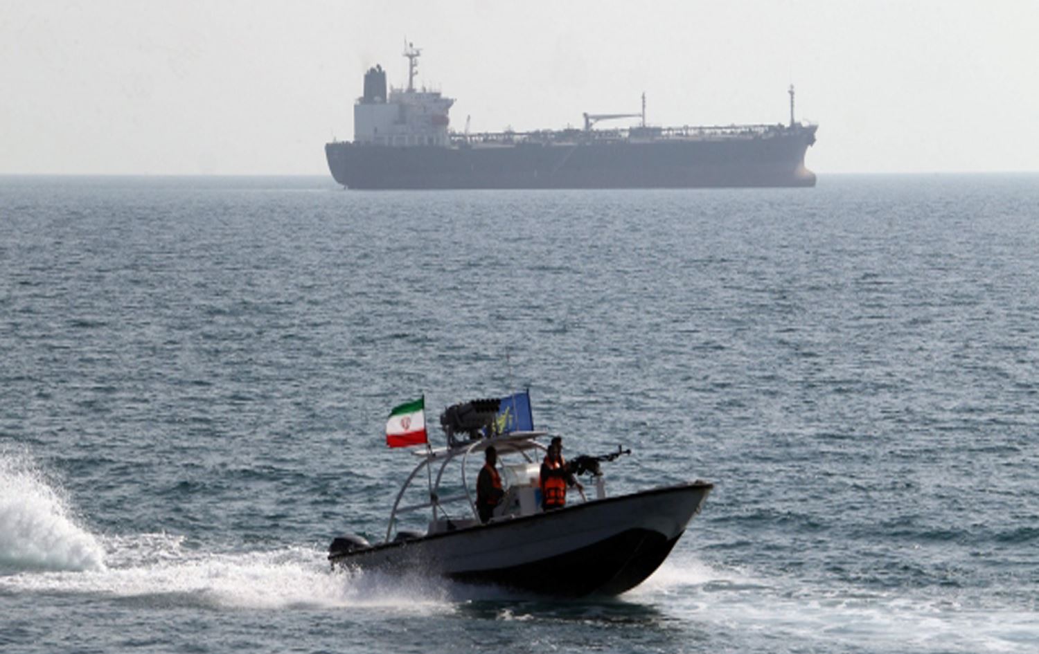 İran 2 Yunan petrol tankerini alıkoydu