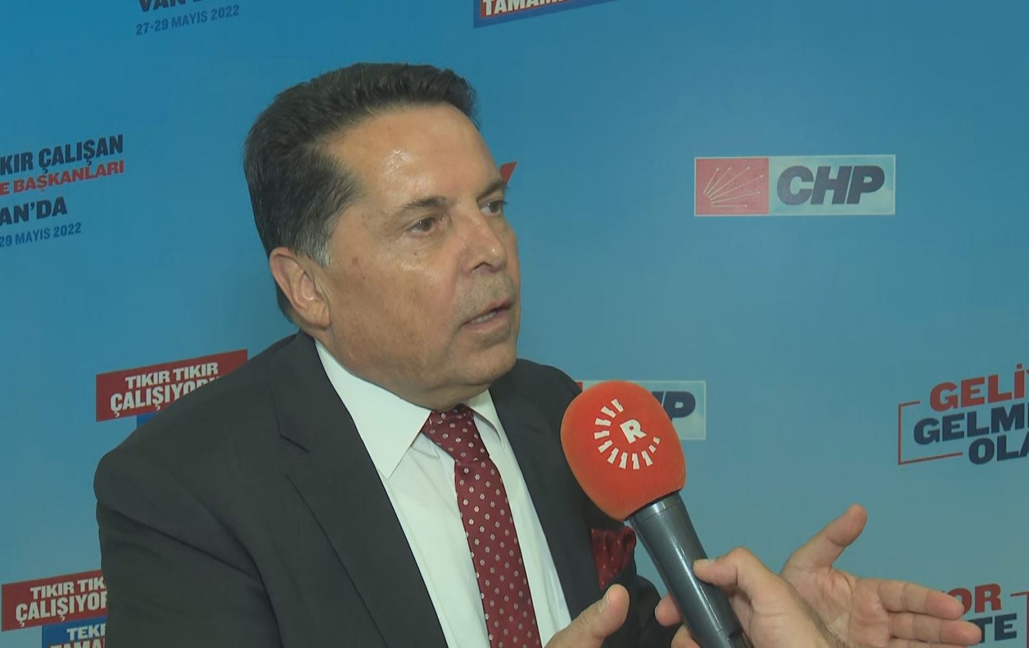 Ahmet Ozer: Eger CHP bixwaze bibe desthilatdar divê dengê Kurdan werbigire