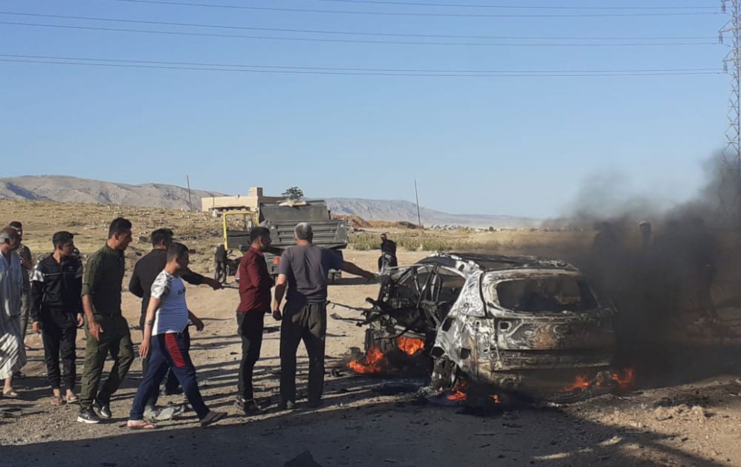 HATE NÛKIRIN - Li Qamişlo otomobîlek hate bombebarankirin