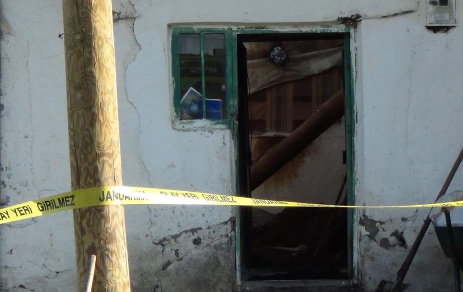 Kars’ta sağanak sonrası göçük: Anne ve 2 oğlu hayatını kaybetti