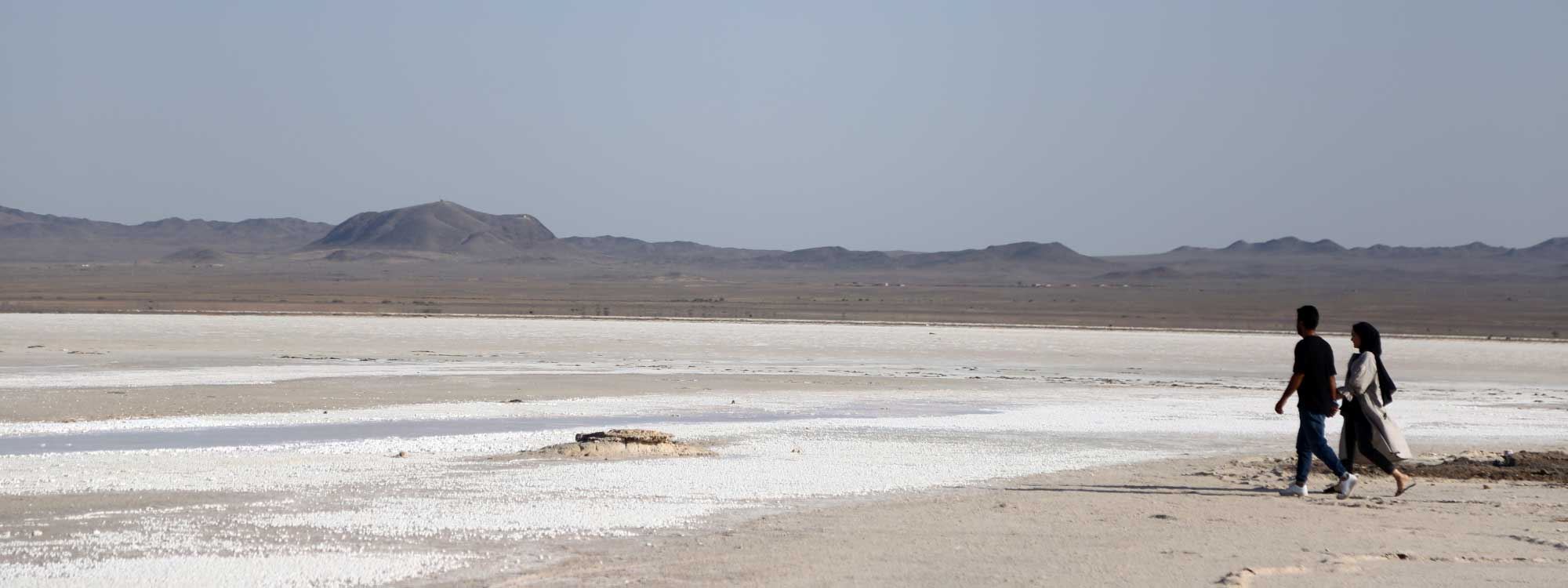 خەریکە دەریاچەی خوێ لە ئێران وشک دەبێت