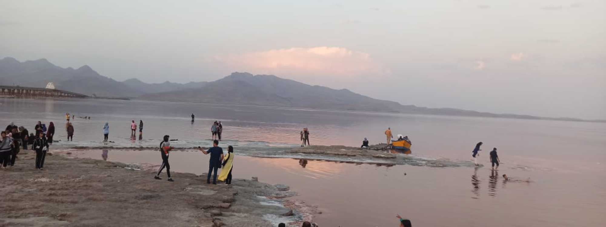 FOTO- Ortadoğu’nun en büyük gölü Urmiye Gölü kuruyor