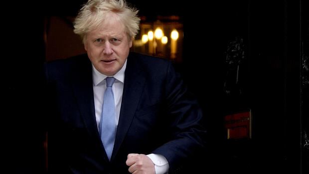 Boris Johnson, Muhafazakar Parti içerisindeki güven oylamasını kazandı