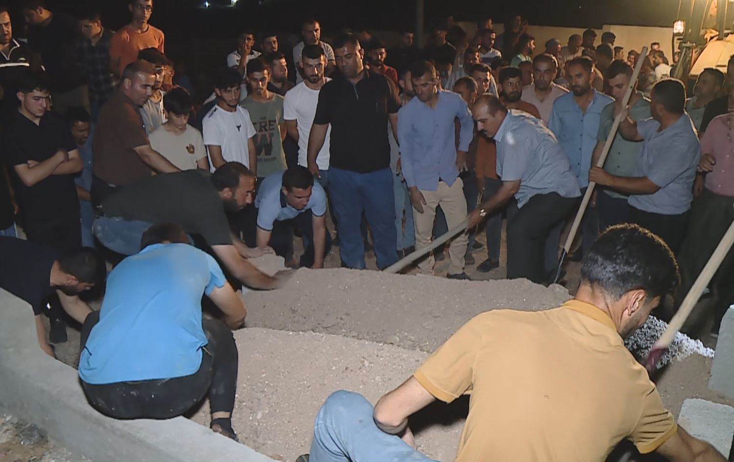 برای ئەو مێرمنداڵەی لە سێمێل خنکا: رۆشت هاوڕێکەی رزگار بکات، خۆیشی خنکا