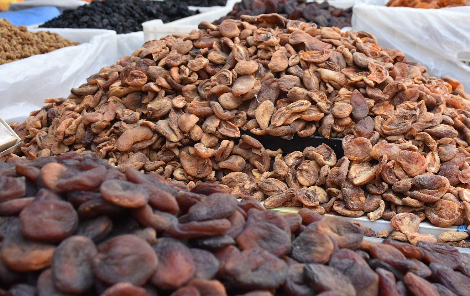 Meletî: Di 10 mehan de bi bihayê 340 milyon û 706 hezar dolar qeysî hatine hinardekirin