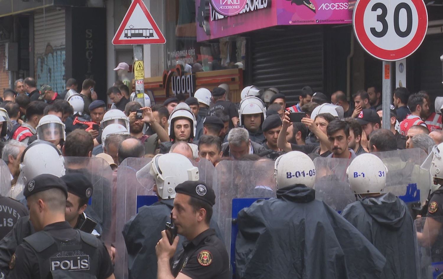 Meşa HDPê ya bo Ocalan hat astengkirin