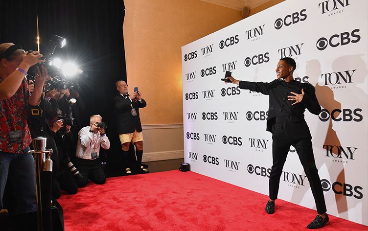 75مین رێوڕەسمی خەڵاتەکانی تۆنی بەڕێوەچوو