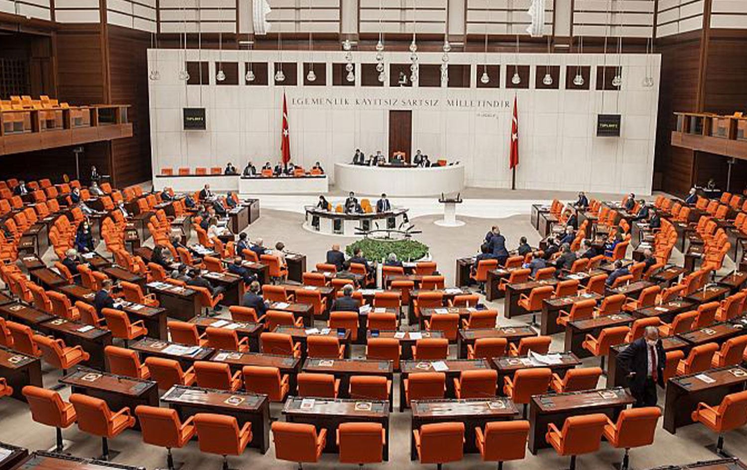 Muhalefet partileri 6’ıncı yargı paketine şerh koydu