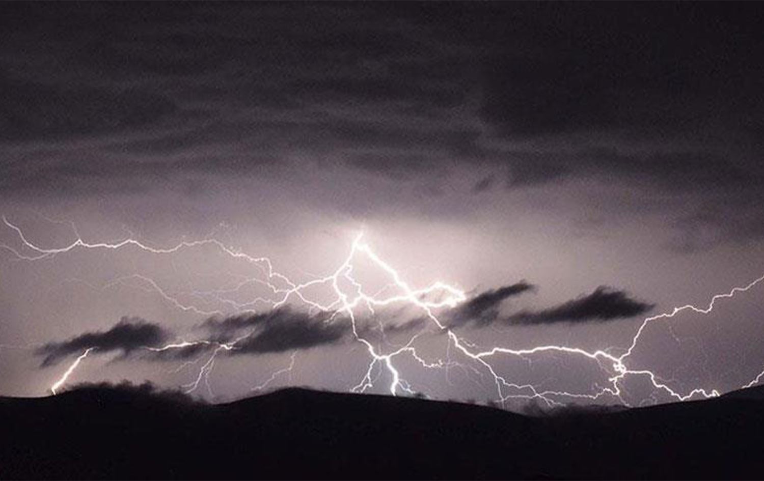 Li Meletiyê brûskê li kerî da: 37 mih ji nav çûn