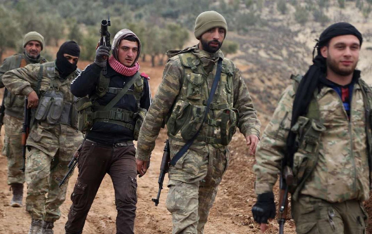 3 çekdarên Feyleq El-Şam li Seraqib hatin kuştin