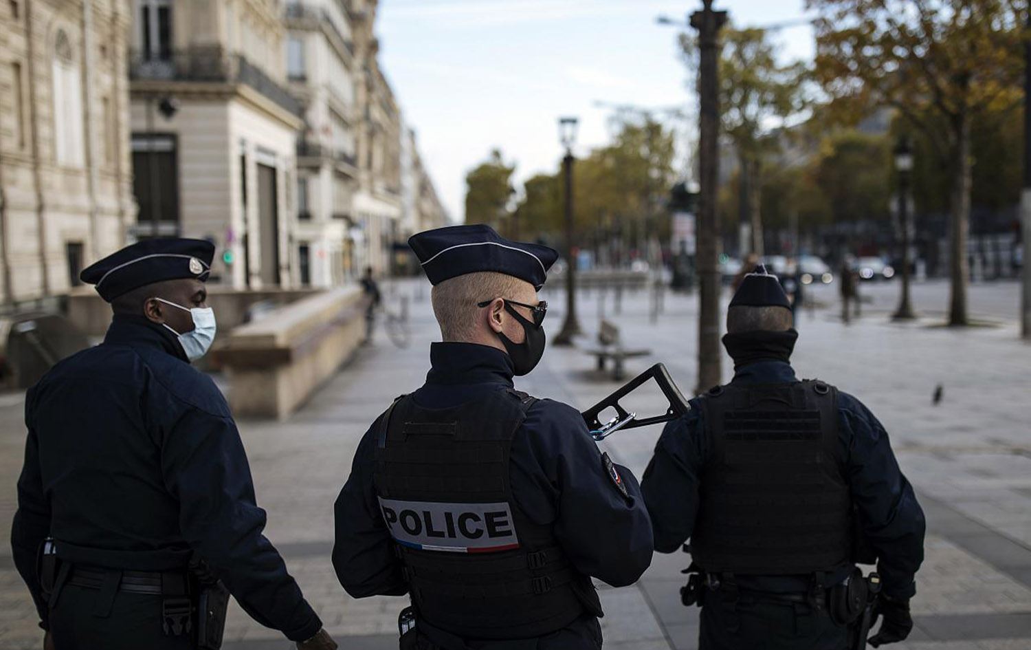 پۆلیسی فەرەنسا کۆچبەرێکی میسری دەکوژێت