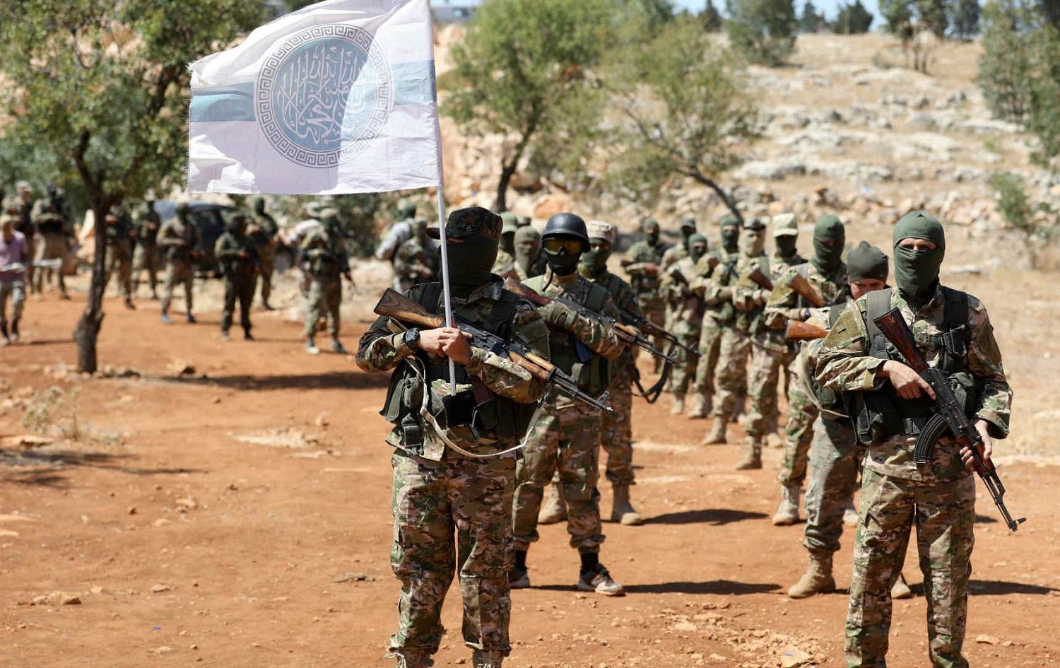 Heyet Tehrîr el-Şam rojava û başûrê Efrînê kontrol kir