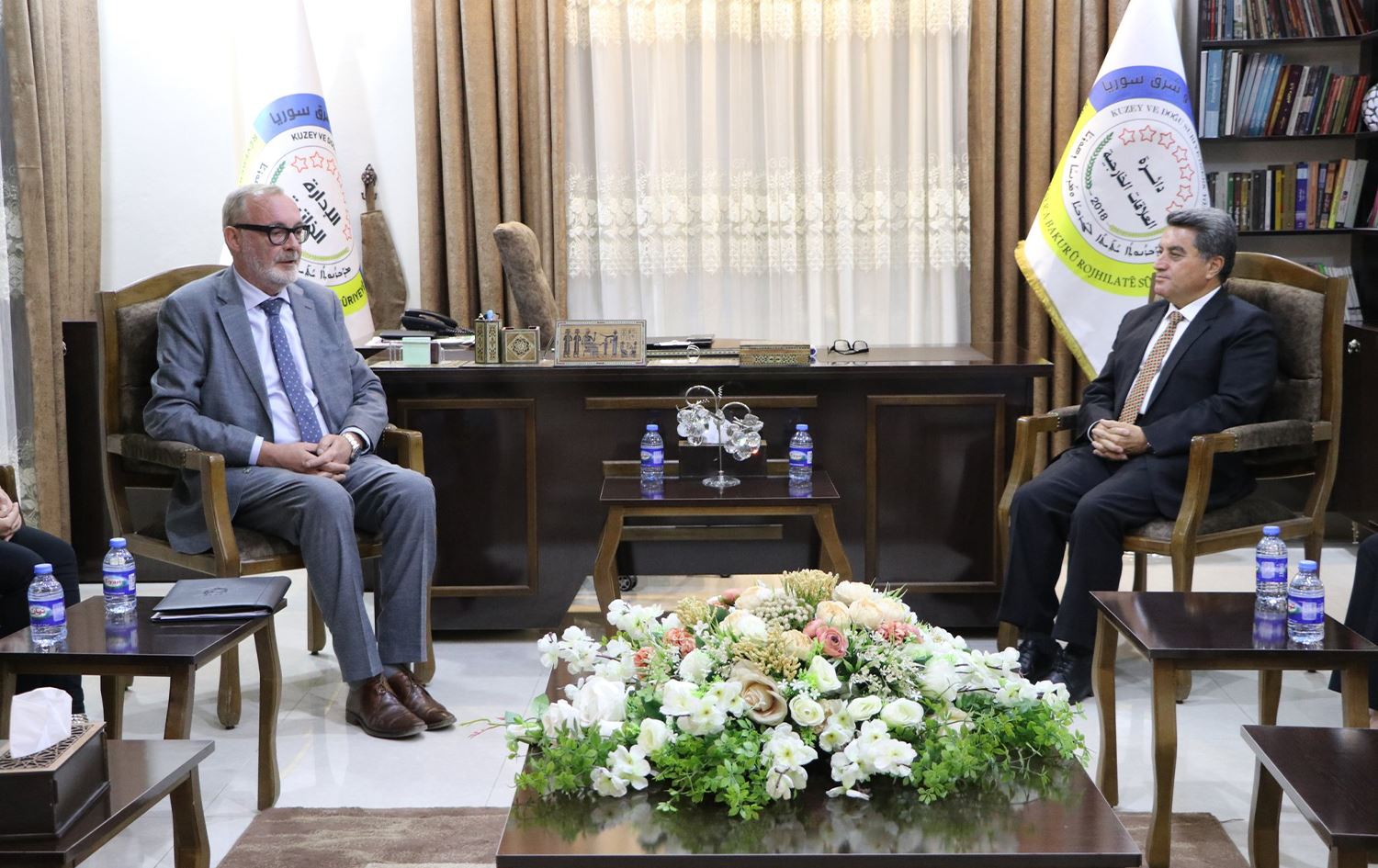 Rêveberiya Xweser 6 jin û 16 zarokên DAIŞê radestî Belçîkayê kir