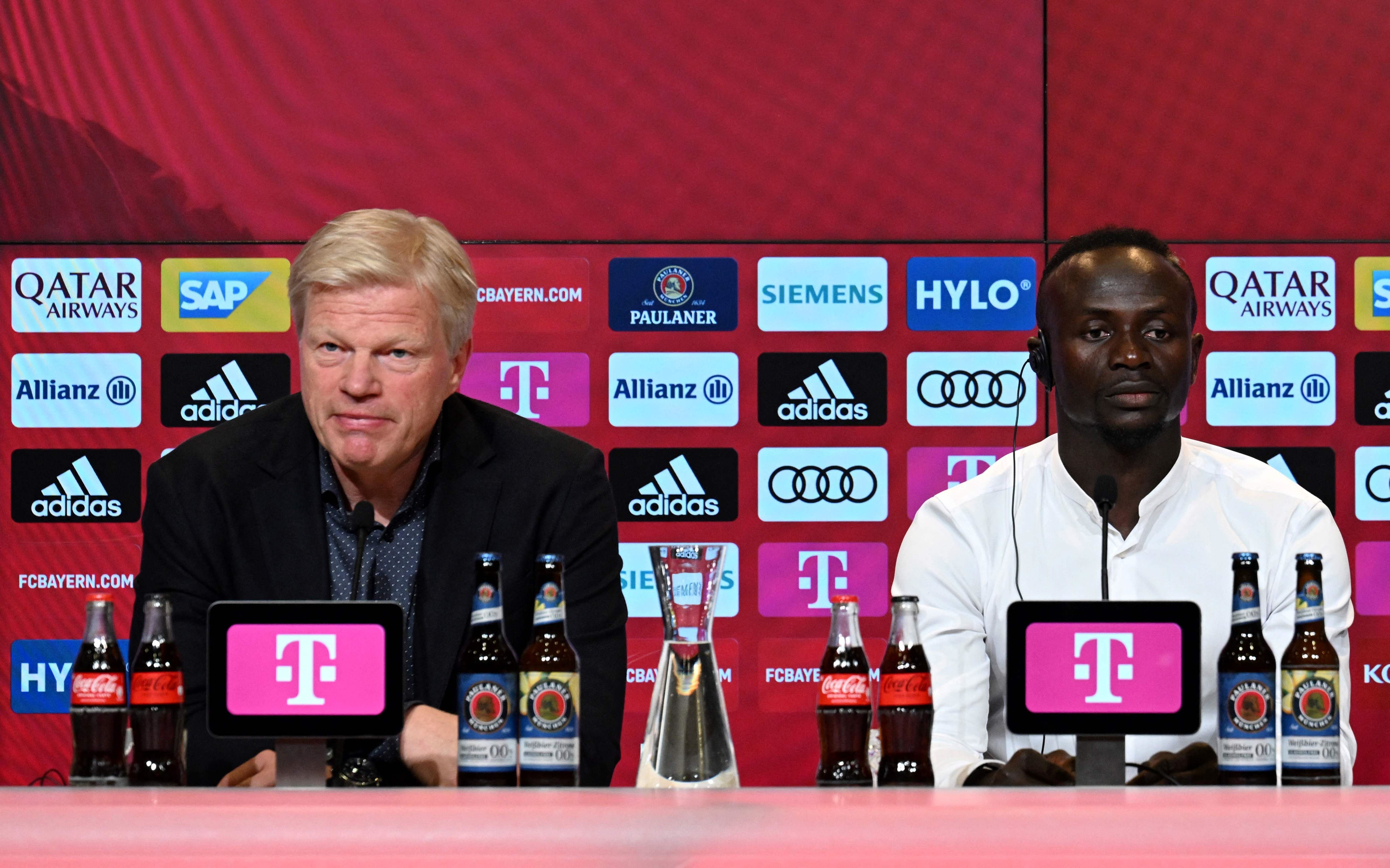 ڤیدیۆ؛ کان پەسنی مانێ دەدات