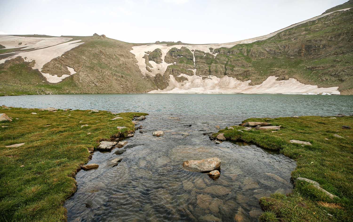 گەشتکردنی گرووپێکی شاخەوانی بۆ ناوچەی چایلانی وان