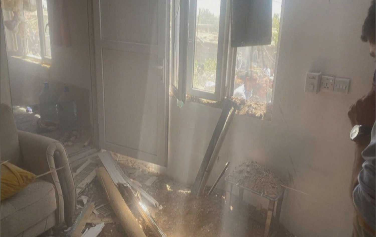 درۆنی تورکیا کاتێک سەرۆک ئەرکانى سوپاى عێراق لە کەمپی مەخموور بوو بۆردوومانی کەمپەکەی کرد