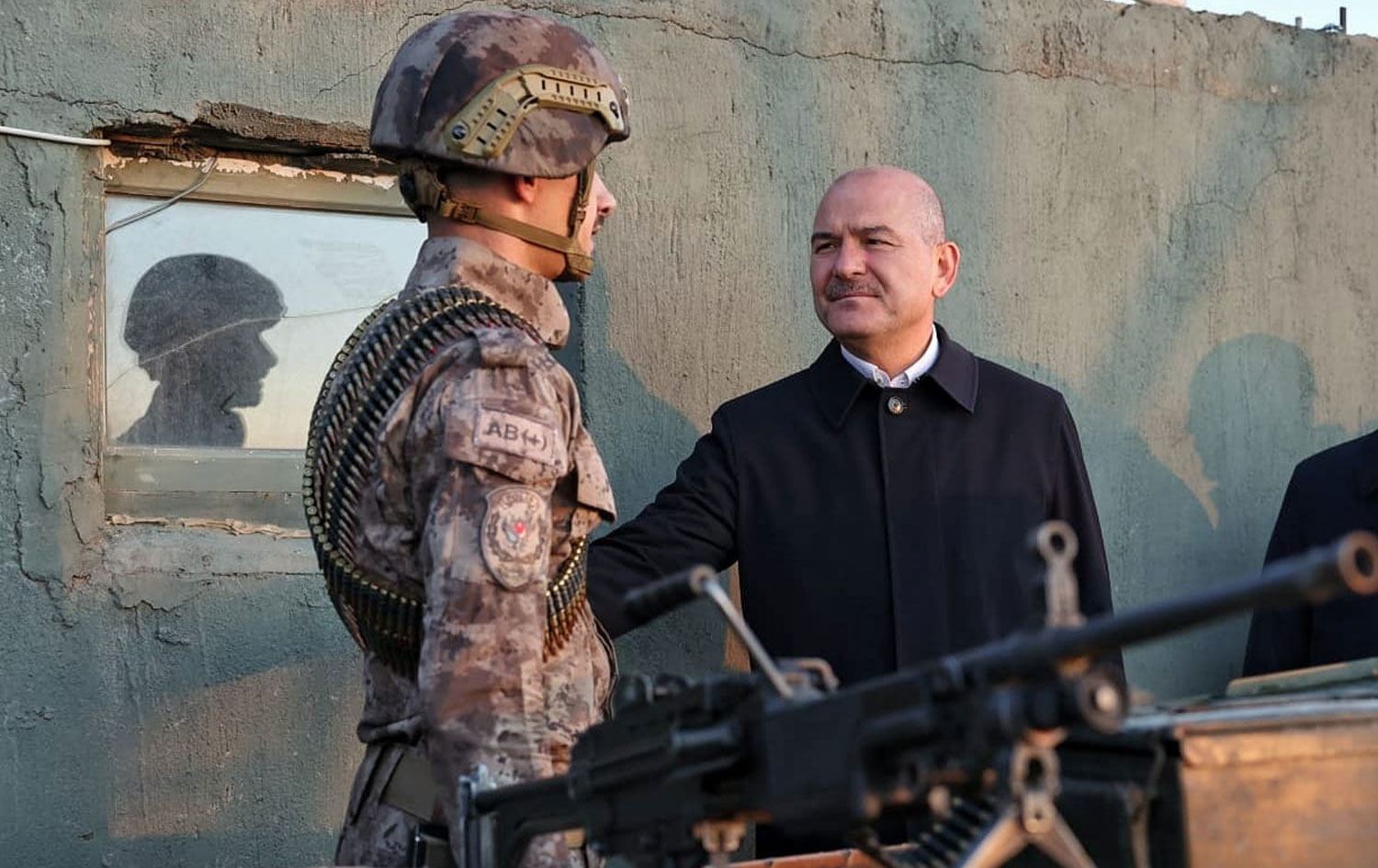 Soylu, Hakkari’deki üs bölgesinde askerlerle bir araya geldi