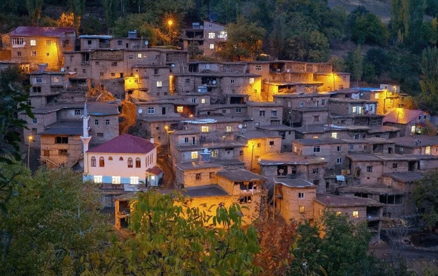 Hizan’da sokağa çıkma yasağı ilan edildi