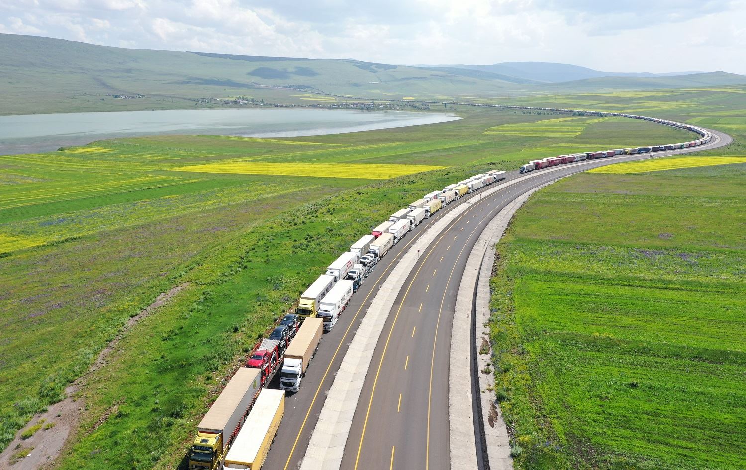 Erdexan - Bazirganiya di Deriyê Sînorî yê Aktaşê re zêde bûye