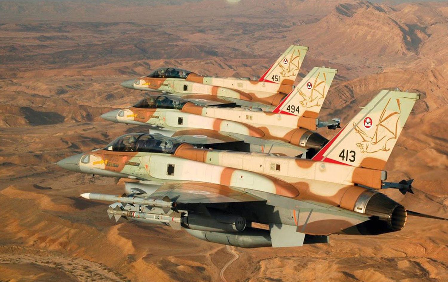 İsrail savaş uçakları Hamas noktalarını vurdu