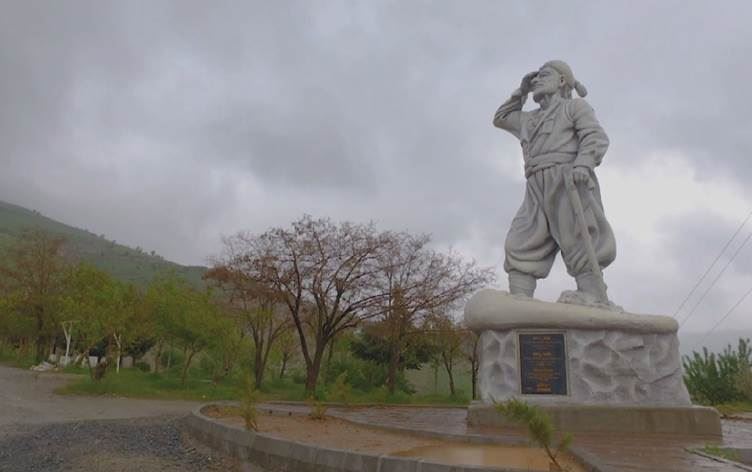 Çîroka Zilamê Berfîn ê Kurd