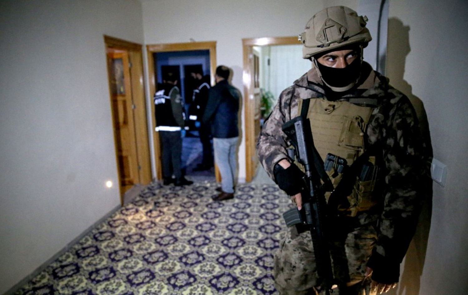 Adana'da IŞİD operasyonu: 5 gözaltı