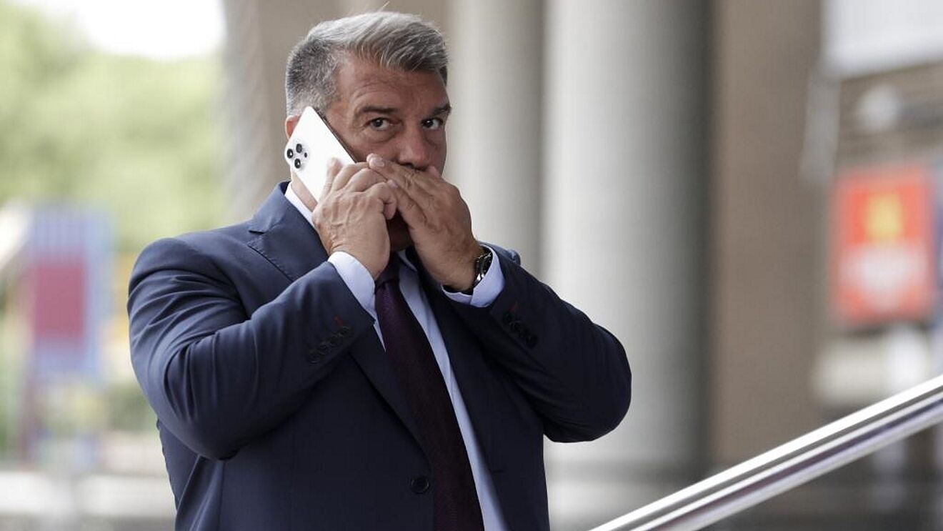 لاپۆرتا شکستێکی بارسێلۆنای راگەیاند