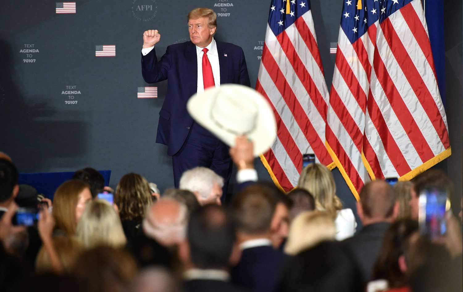 ترەمپ بۆ یەکەمجار لە دوای دۆڕاندنی هەڵبژاردنی سەرۆکایەتی، سەردانی واشنتن دەکات